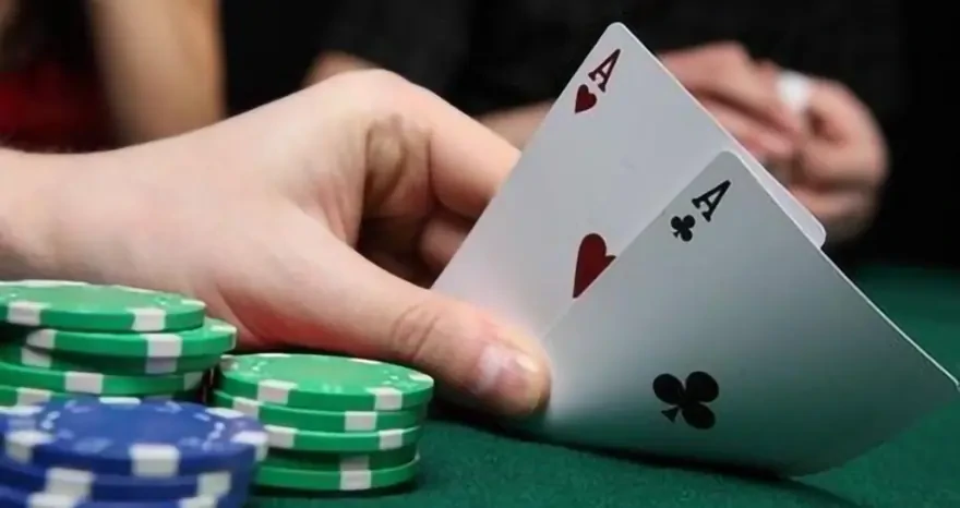 德州扑克AOF玩法介绍